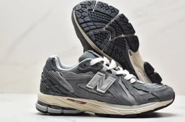 hype New Balance Sneakers