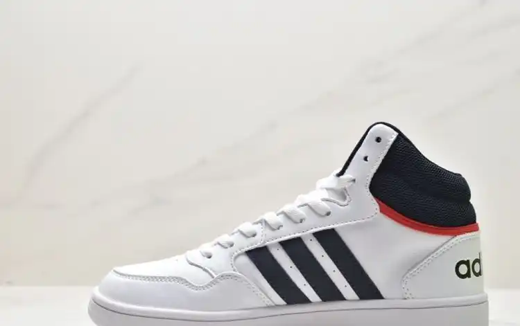 hype Adidas Sneakers