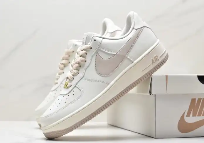 hype Nike Air Force 1