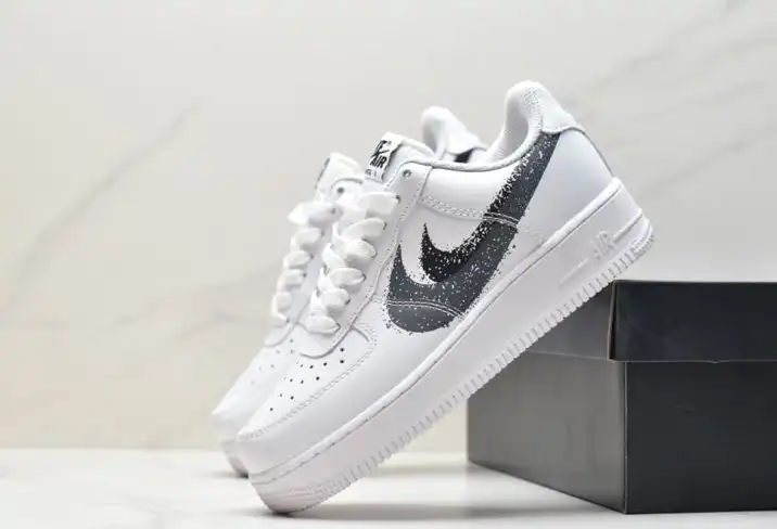 hype Nike Air Force 1