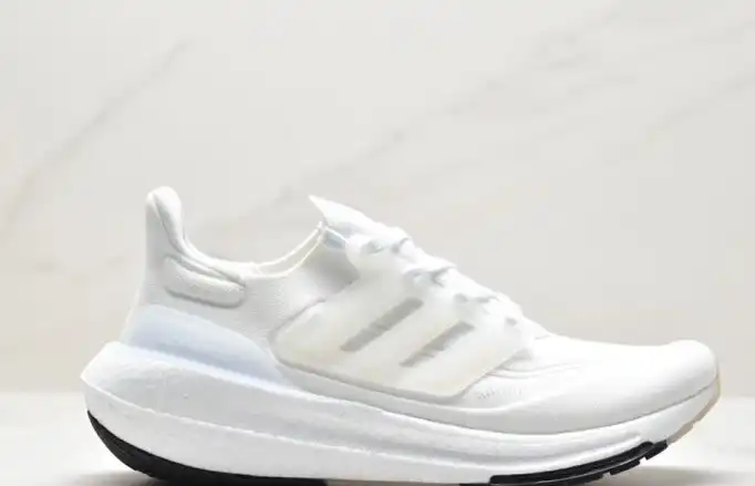 hype Adidas Sneakers