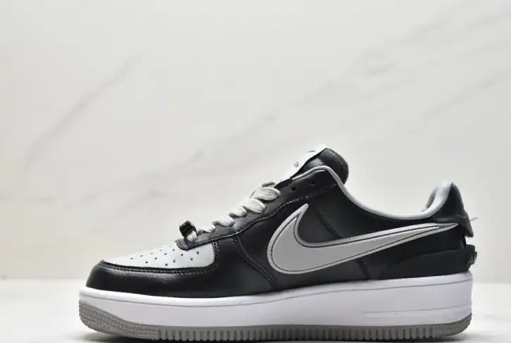 hype Nike Air Force 1