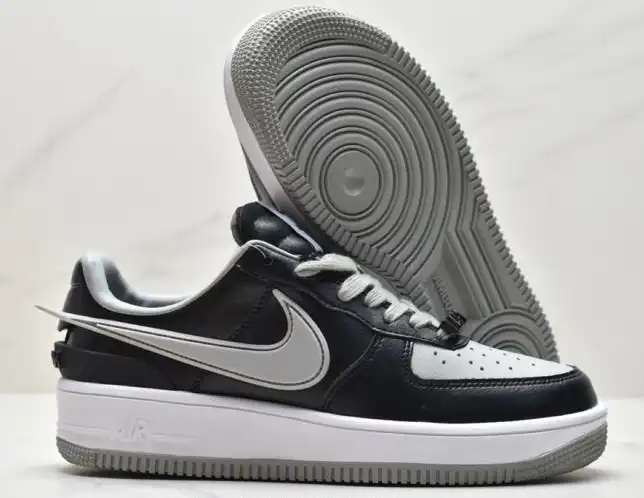 hype Nike Air Force 1