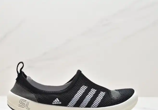 hype Adidas Sneakers