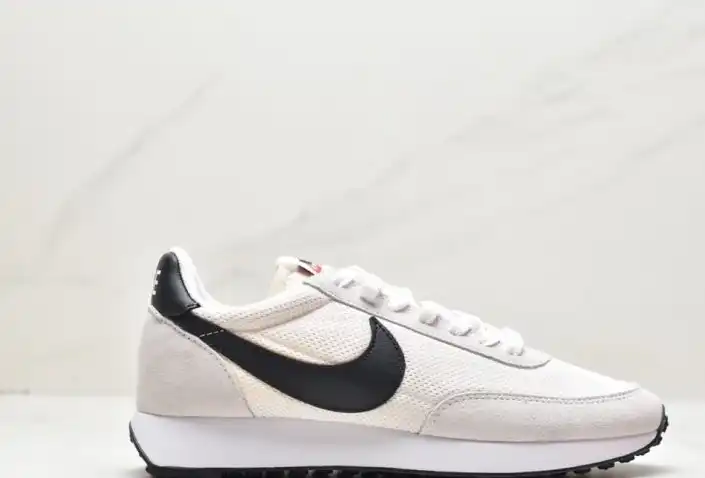 hype Nike Sneakers