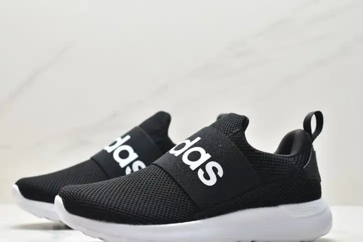 hype Adidas Sneakers