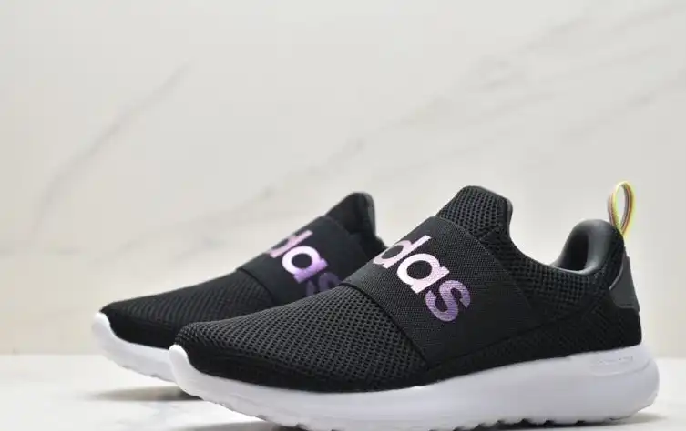 hype Adidas Sneakers