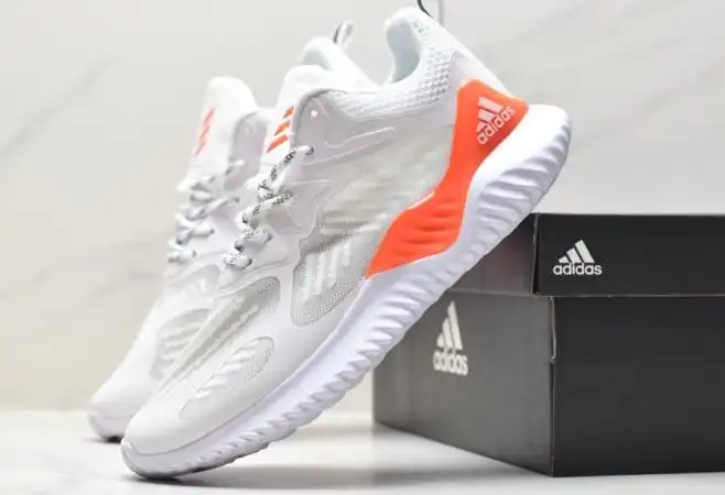 hype Adidas Sneakers