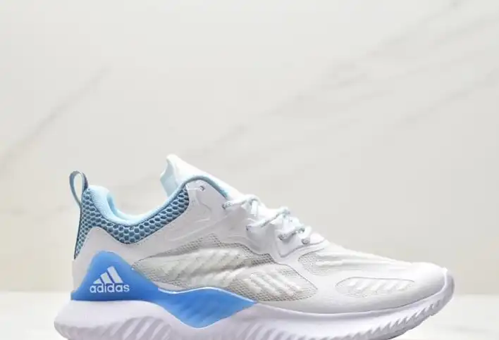 hype Adidas Sneakers