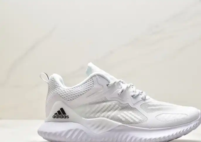 hype Adidas Sneakers