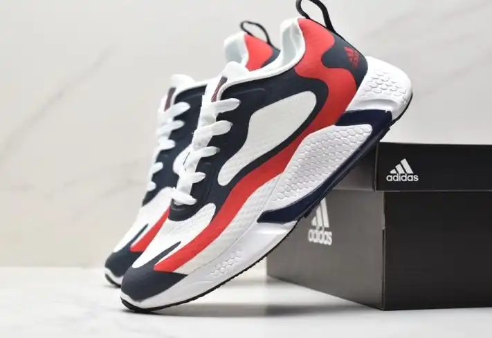 hype Adidas Sneakers