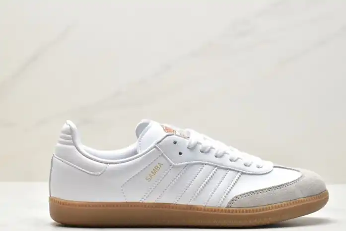 hype Adidas Sneakers