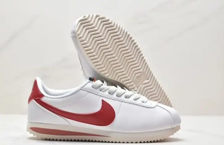 hype Nike Sneakers