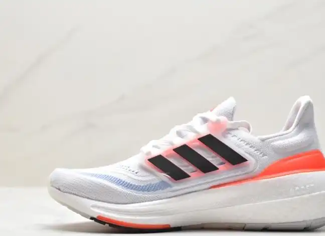 hype Adidas Sneakers