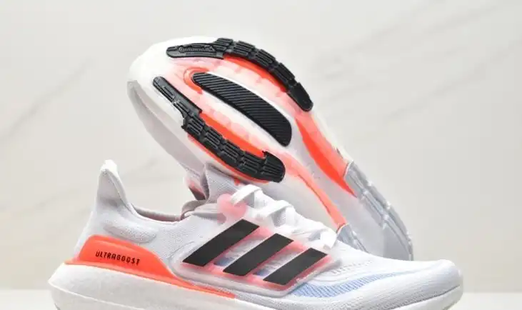 hype Adidas Sneakers