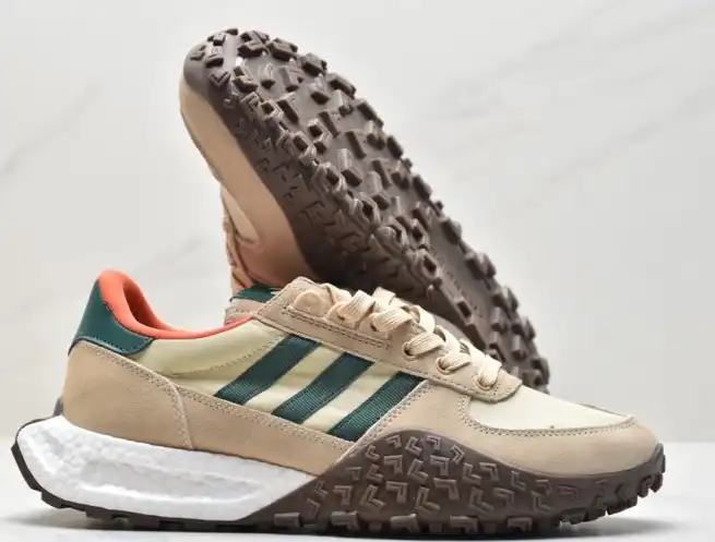 hype Adidas Sneakers