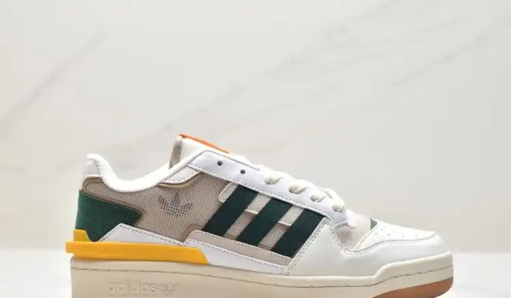 hype Adidas Sneakers