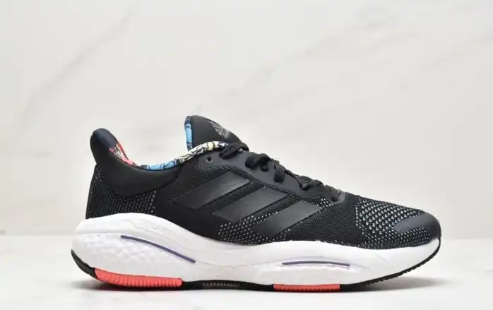 hype Adidas Sneakers