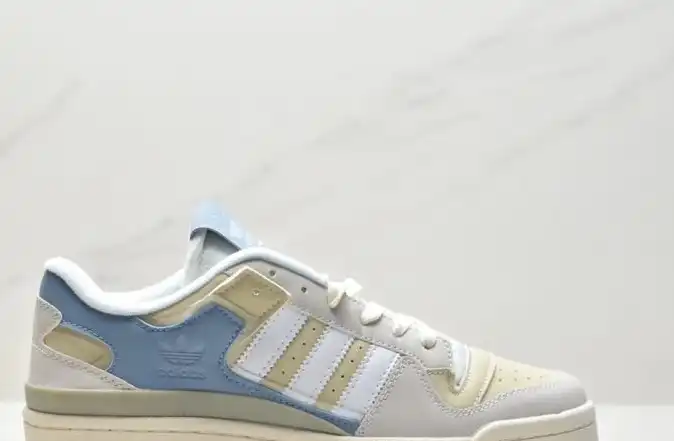 hype Adidas Sneakers