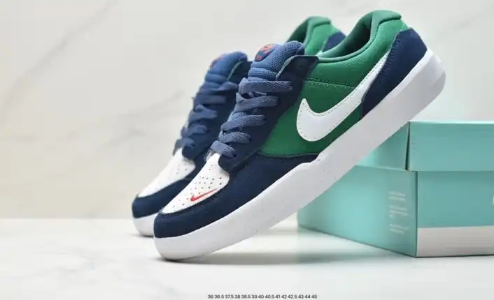 hype Nike Sneakers