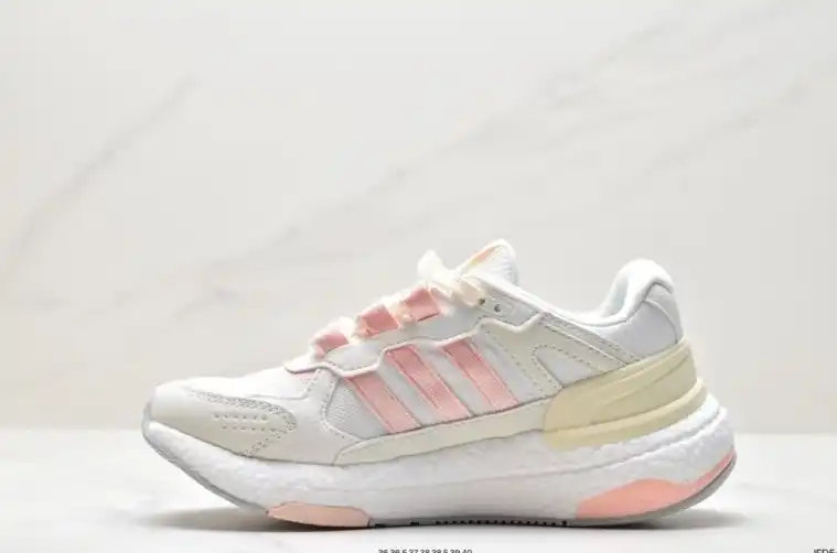 hype Adidas Sneakers