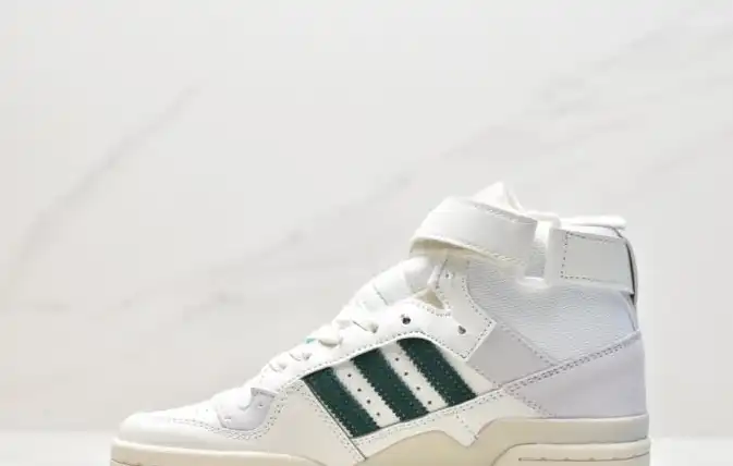 hype Adidas Sneakers