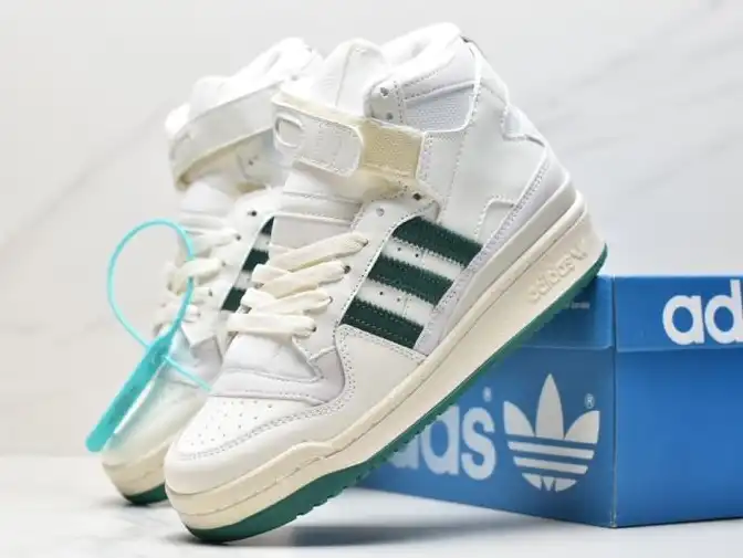 hype Adidas Sneakers