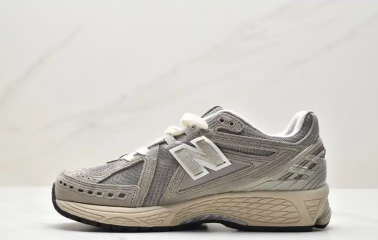 hype New Balance Sneakers