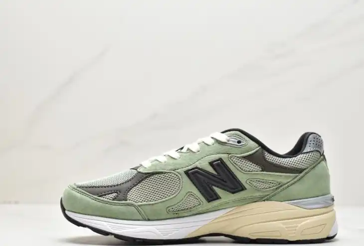 hype New Balance Sneakers