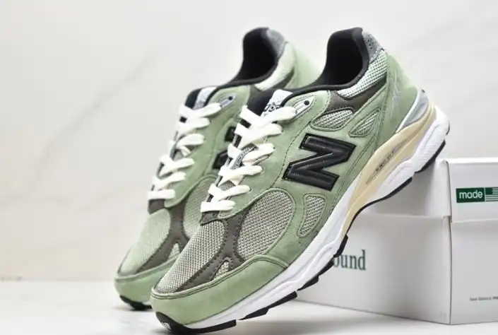 hype New Balance Sneakers