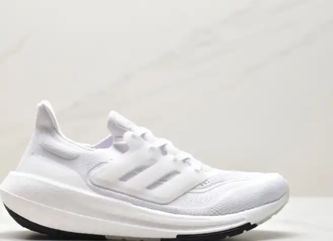 hype Adidas Sneakers