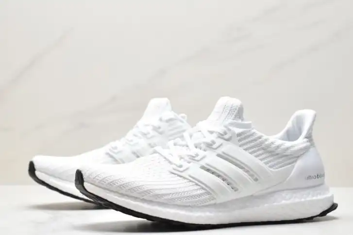 hype Adidas Sneakers