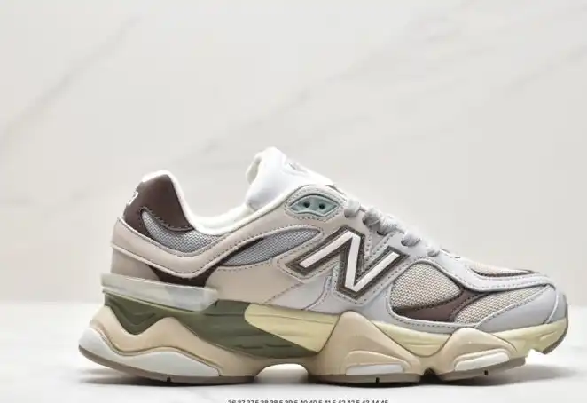 hype New Balance Sneakers