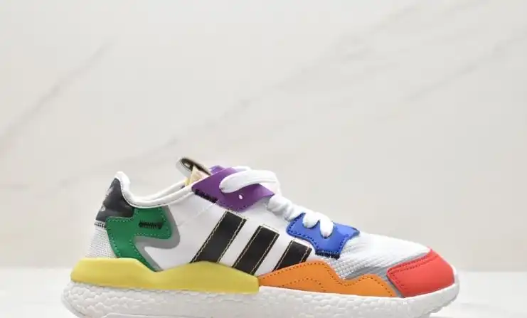 hype Adidas Sneakers