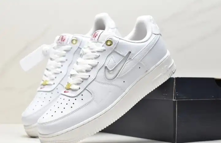 hype Nike Air Force 1