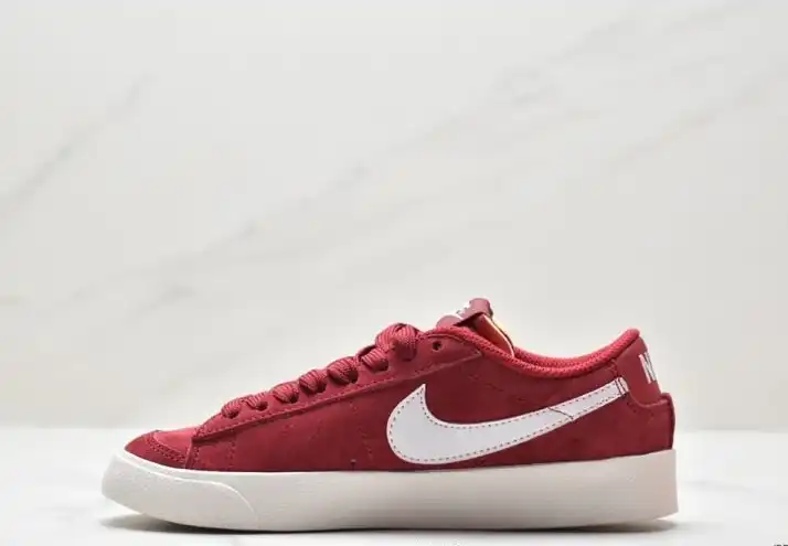 hype Nike Sneakers