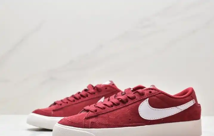 hype Nike Sneakers