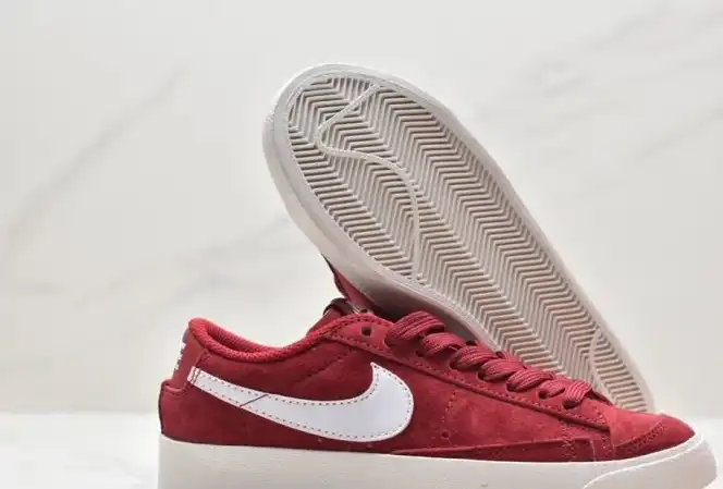 hype Nike Sneakers