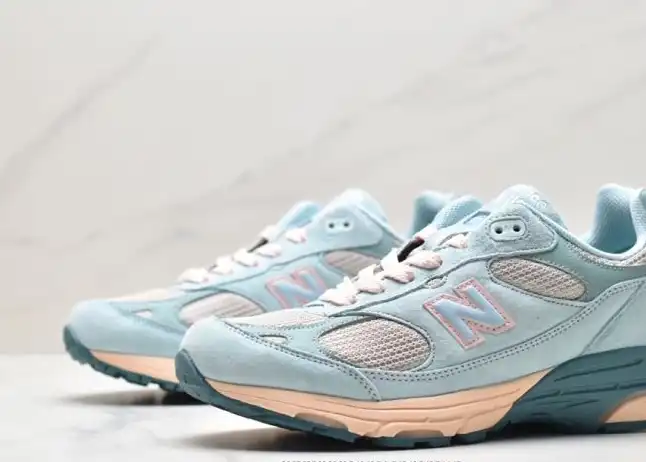 hype New Balance Sneakers