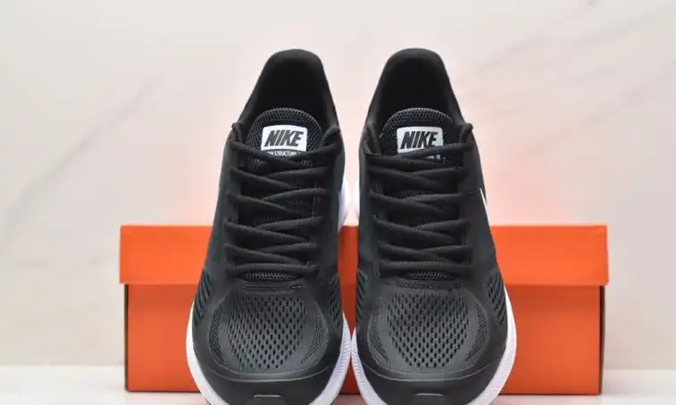 hype Nike Sneakers