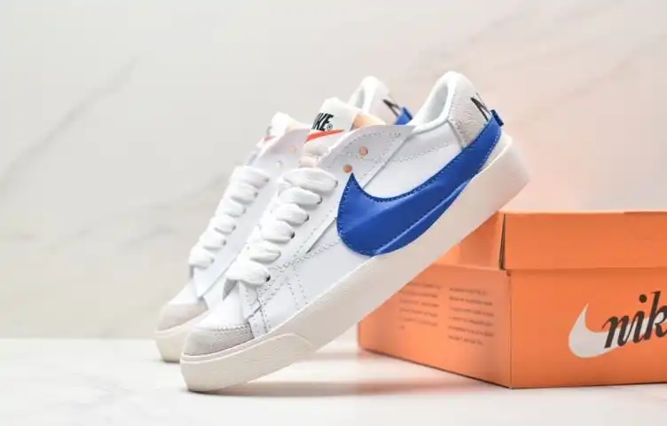 hype Nike Sneakers