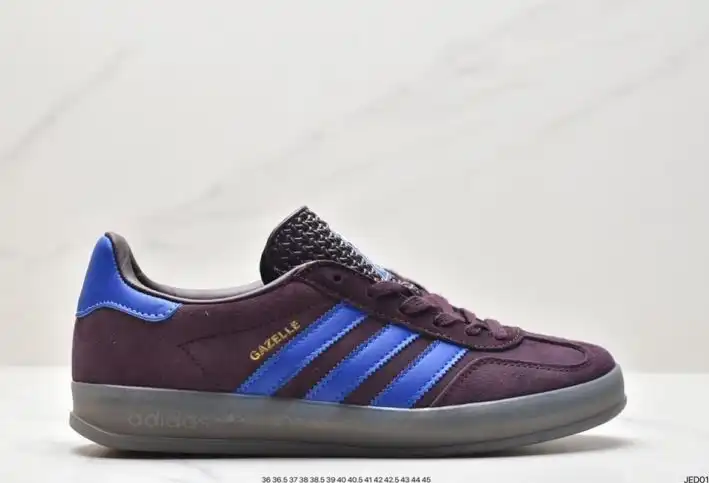 hype Adidas Sneakers