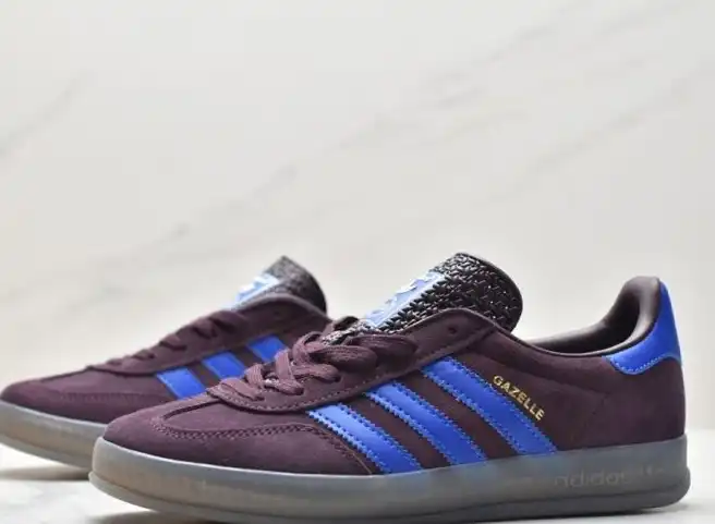 hype Adidas Sneakers