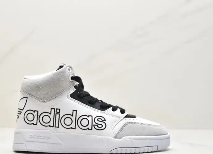 hype Adidas Sneakers