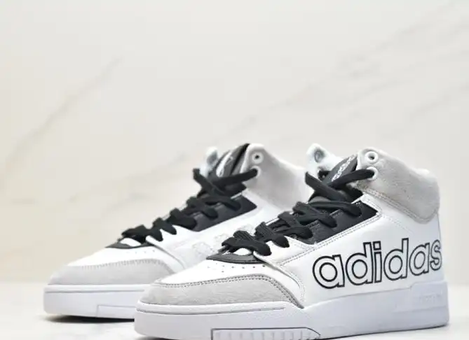 hype Adidas Sneakers