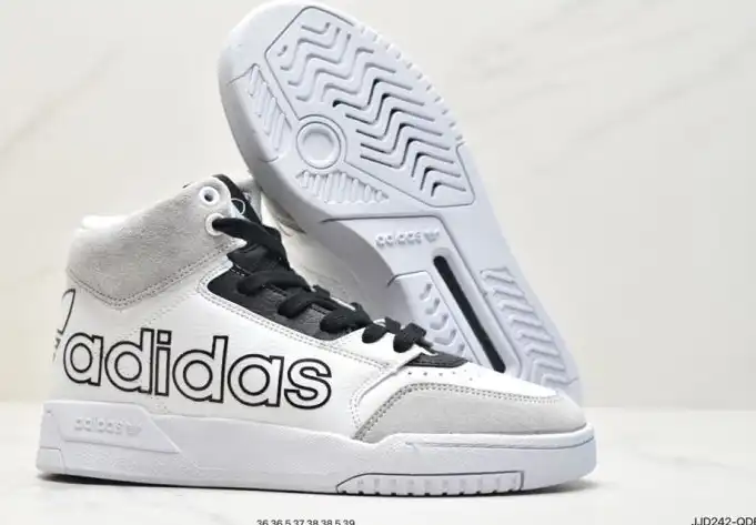 hype Adidas Sneakers