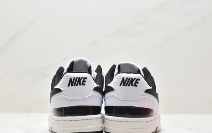 hype Nike Sneakers