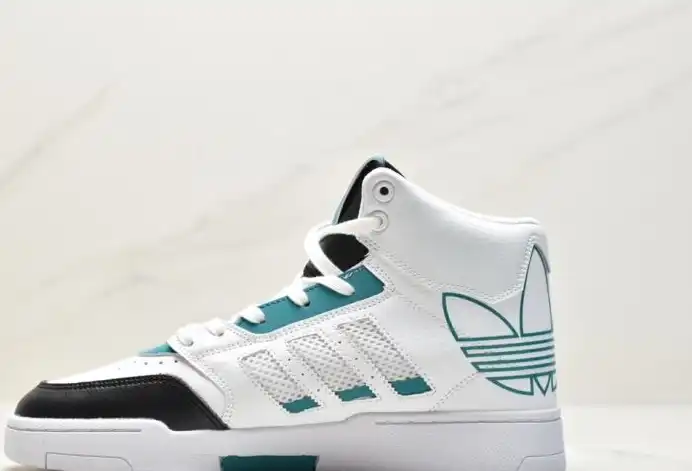 hype Adidas Sneakers