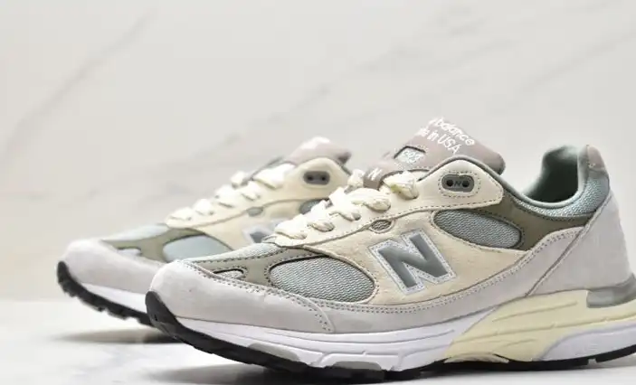 hype New Balance Sneakers