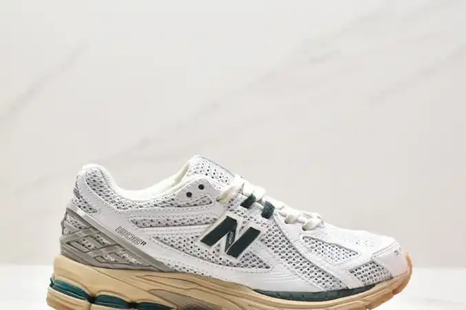 hype New Balance Sneakers